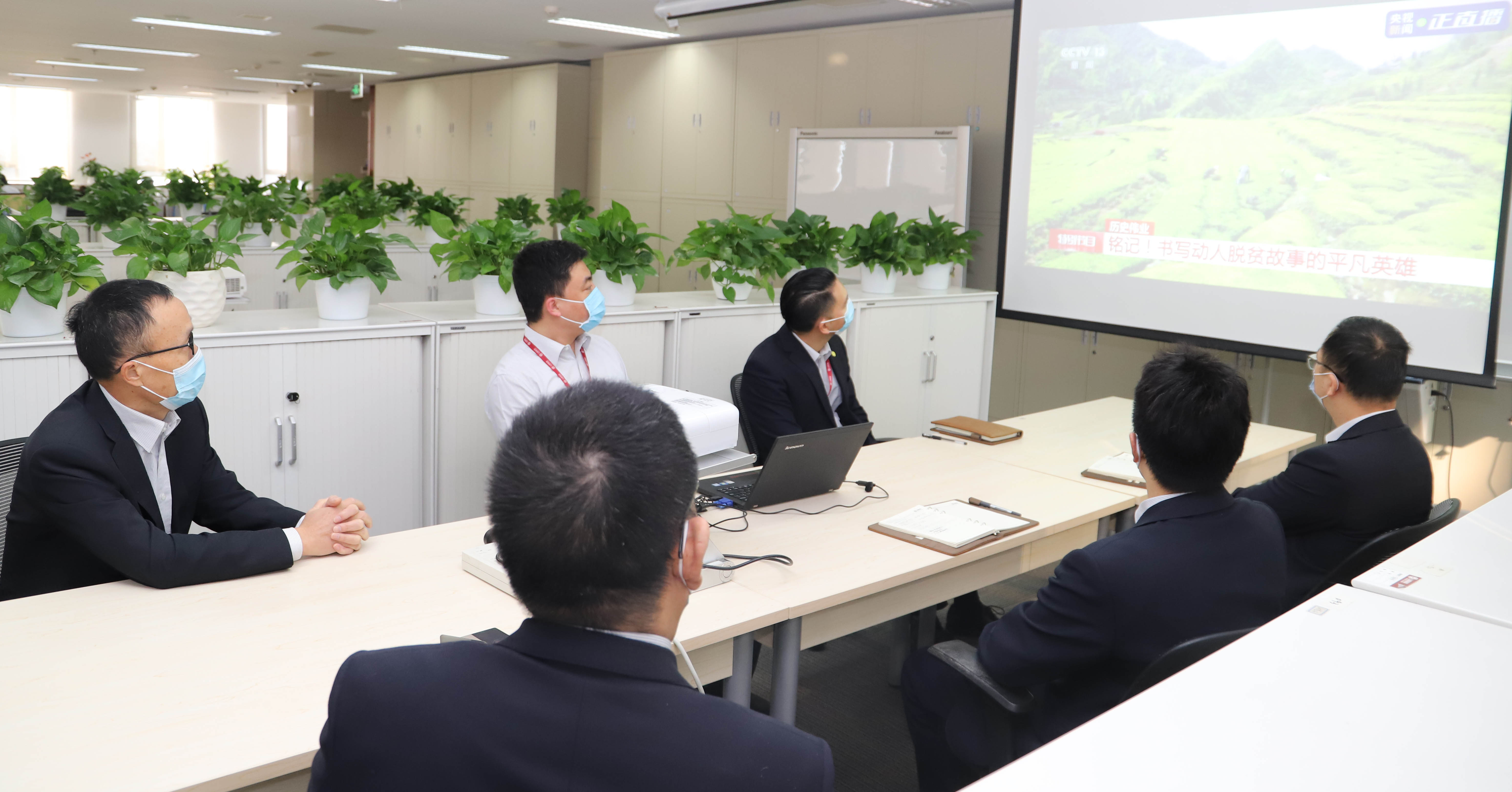 IMG_1707-web.jpg IMG_1707-web.jpg